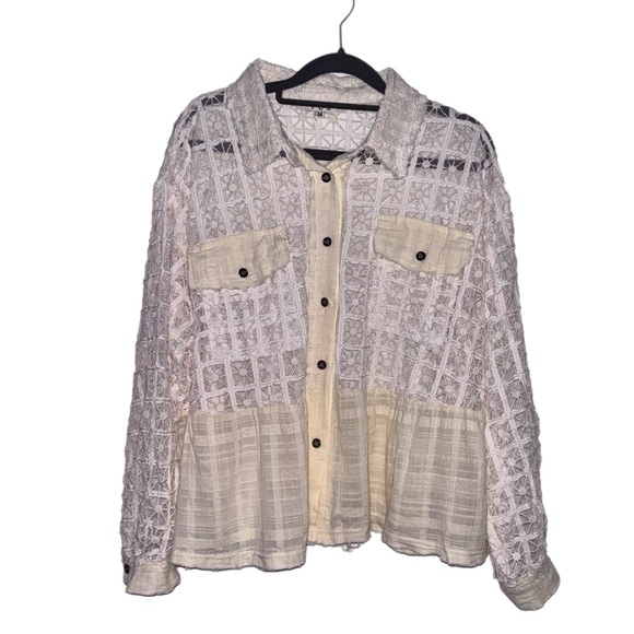 POL Textured Cream and Natural oversized Shacket - Picture 2 of 8